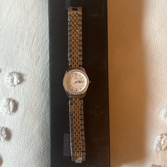 Croton Ladies "Pettillant" Two tone Day/Date Quartz Watch,Austrian Crystal Bezel - Picture 2 of 7